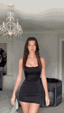 Brunette Milf Porn GIFs 